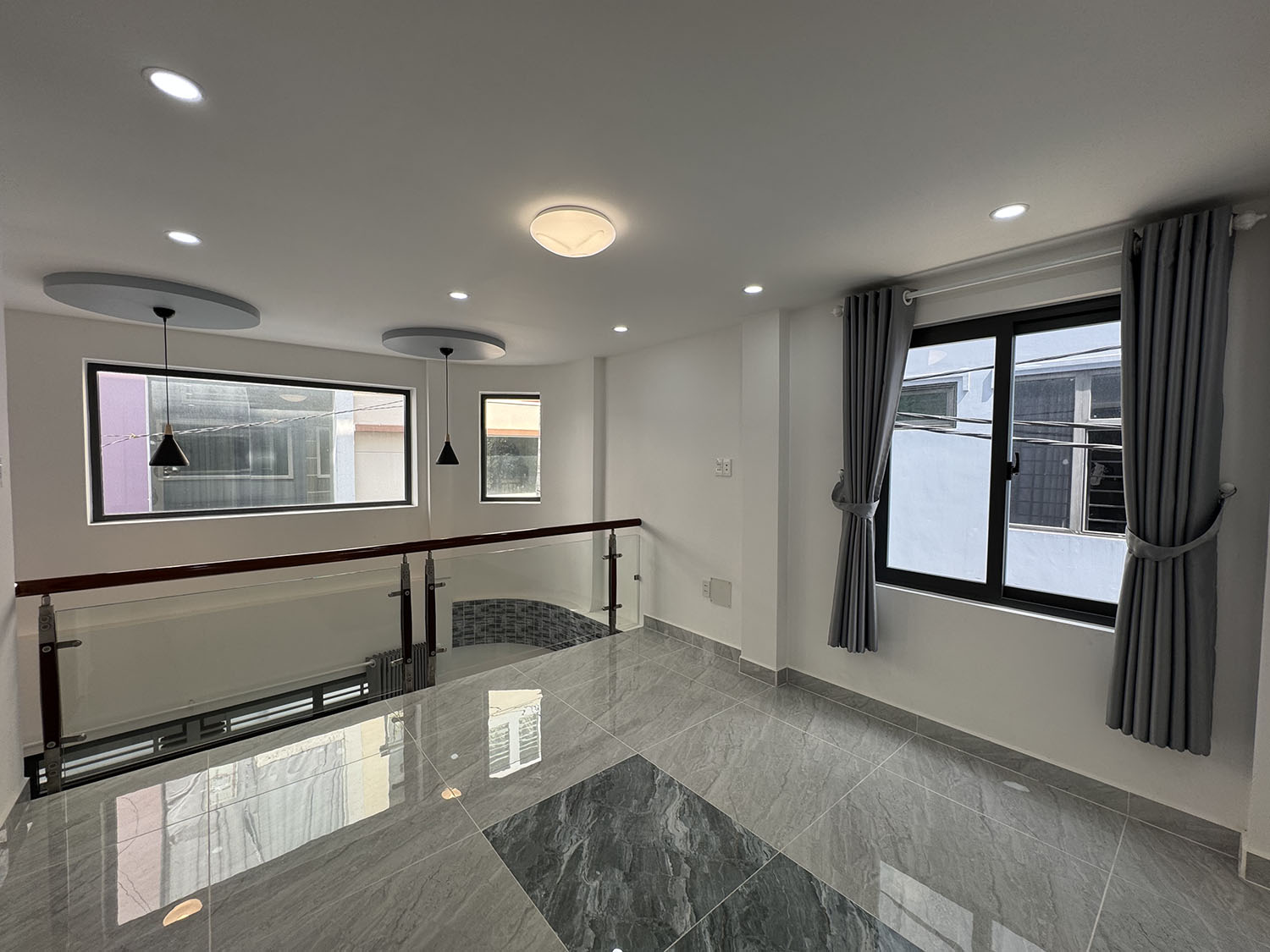 Siêu phẩm biệt thự mini góc 2 mặt tiền, 3 lầu, xây mới 100%, hẻm đẹp khu cao cấp Lê Văn Sỹ, Quận 3